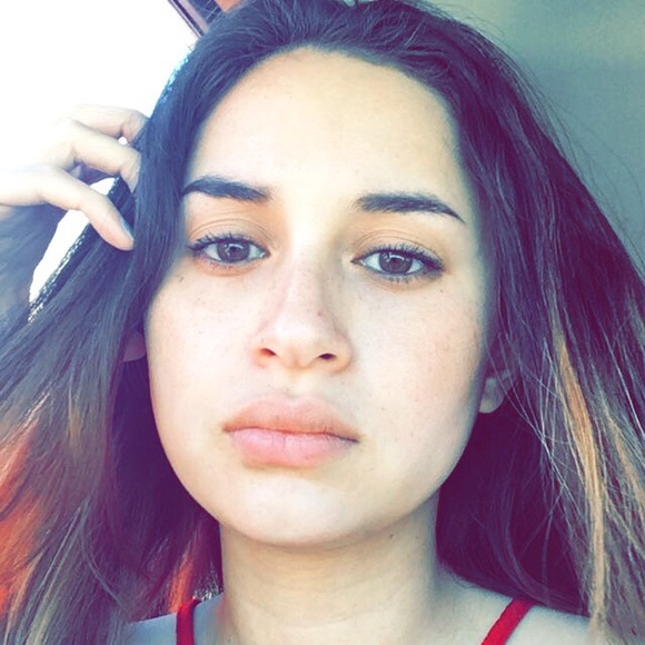 Meet your Posher, Vela - Picture 1 of 1